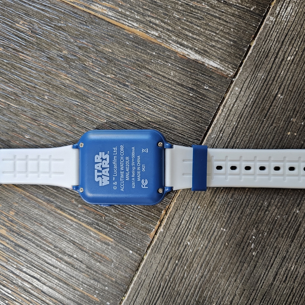 Star Wars Blue and White Smartwatch with Sleek Design